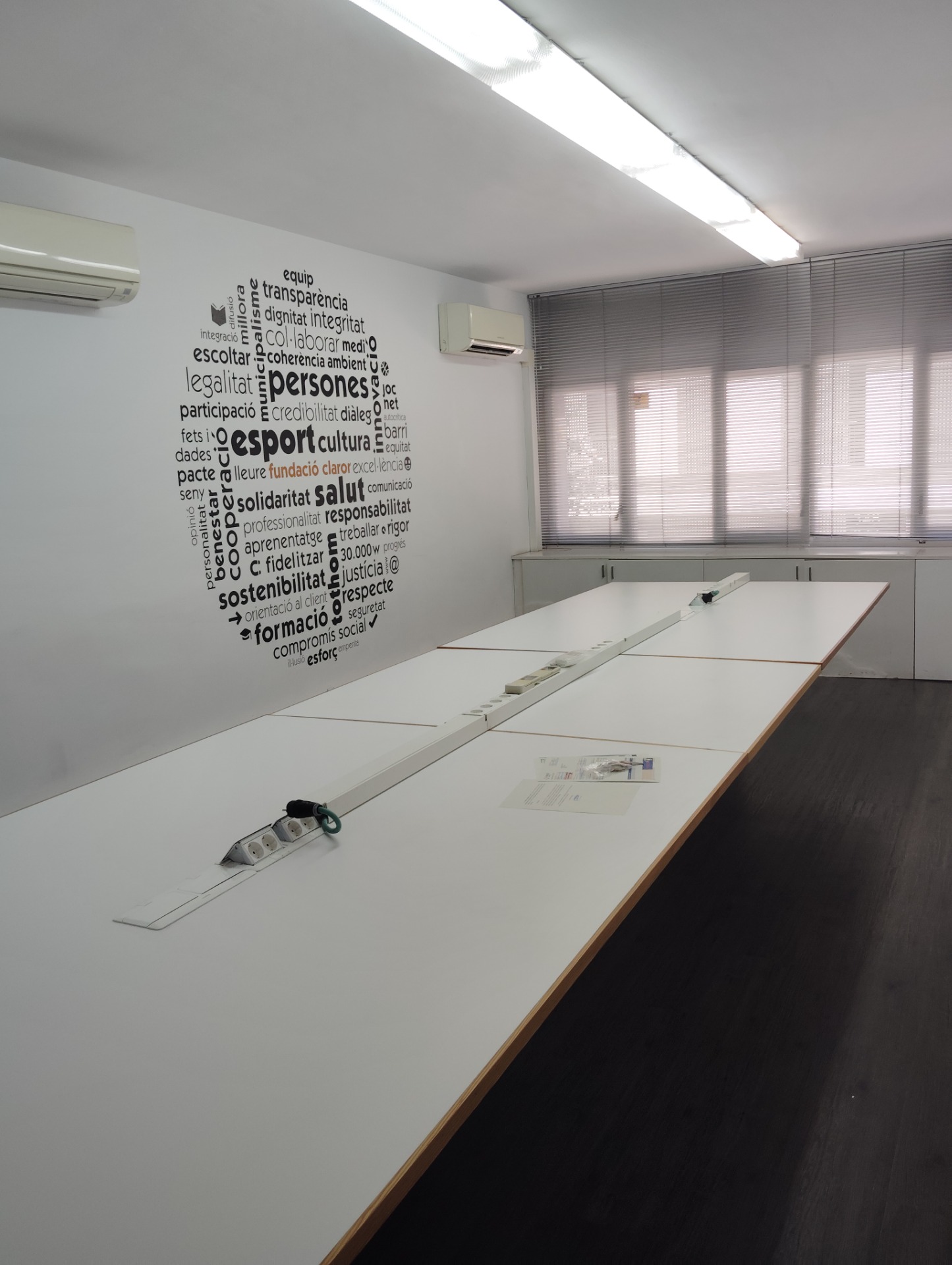 DESPATX SAGRADA FAMILIA  LLOGUER 1.020,00 EUROS